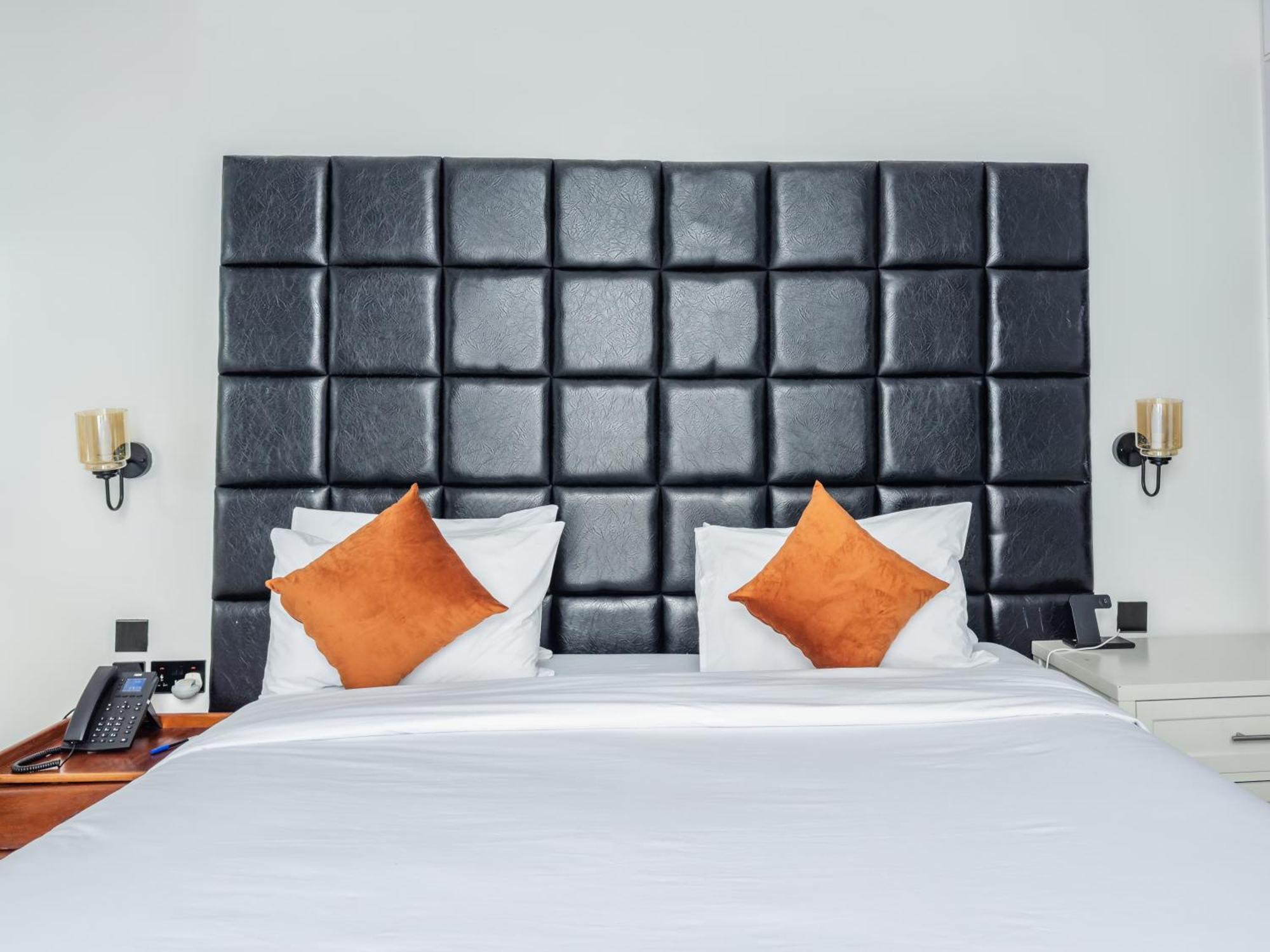 Avian Court Penthouse Aparthotel Naivasha Bagian luar foto